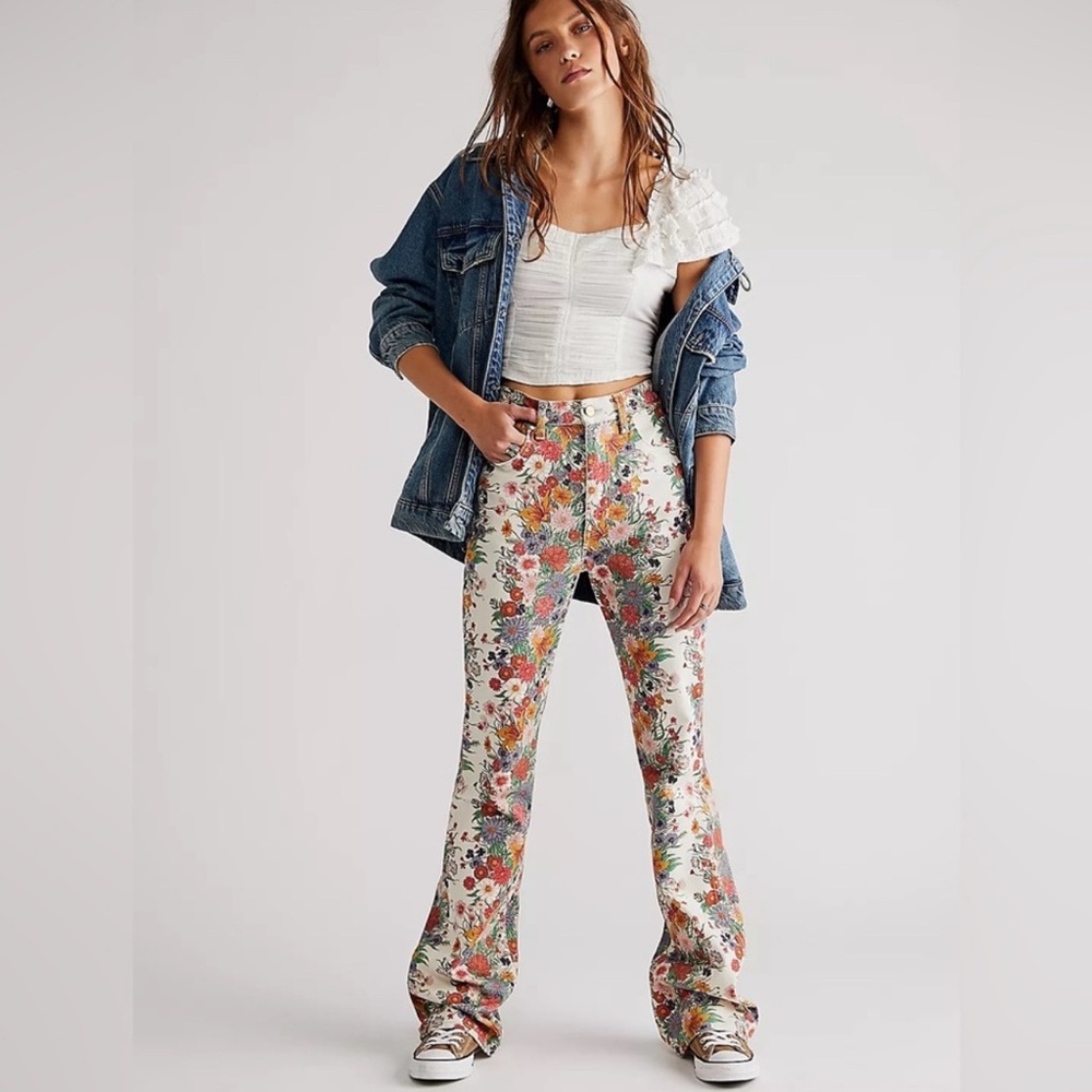 NWT Wrangler Westward 626 Floral Print High Rise Boot Denim